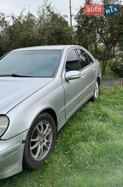 Седан Mercedes-Benz C-Class 2000 в 