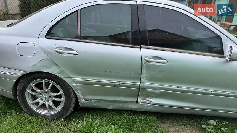 Седан Mercedes-Benz C-Class 2000 в Пустомытах