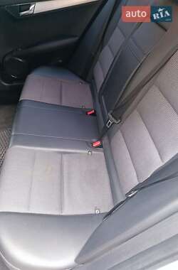 Седан Mercedes-Benz C-Class 2007 в 