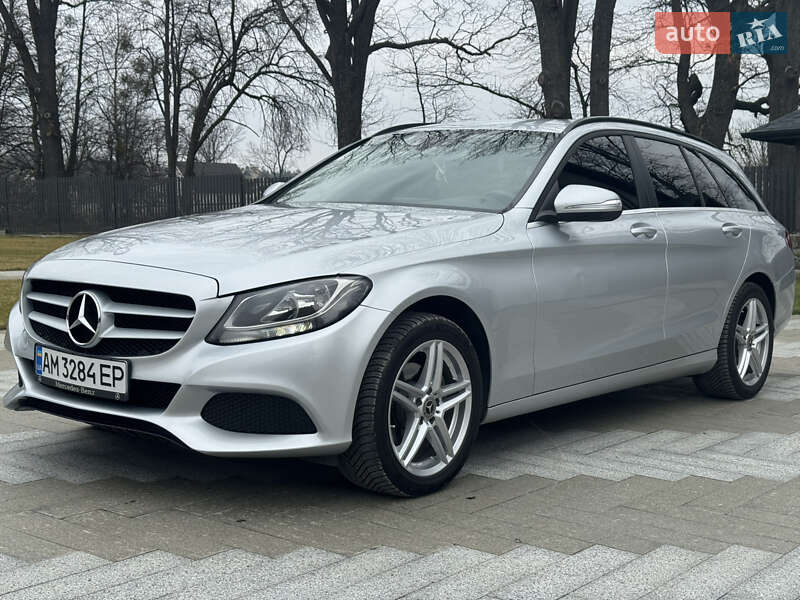 Универсал Mercedes-Benz C-Class 2015 в Житомире