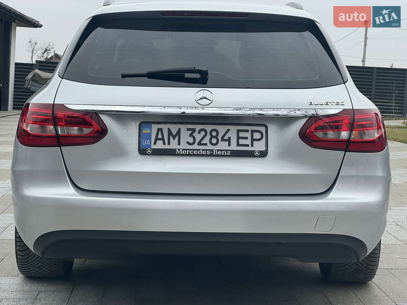 Универсал Mercedes-Benz C-Class 2015 в Житомире