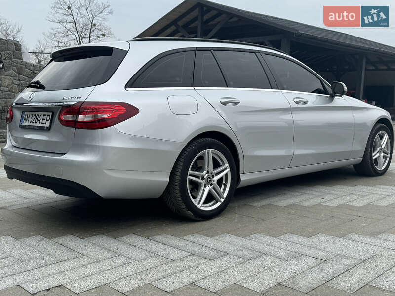 Универсал Mercedes-Benz C-Class 2015 в Житомире