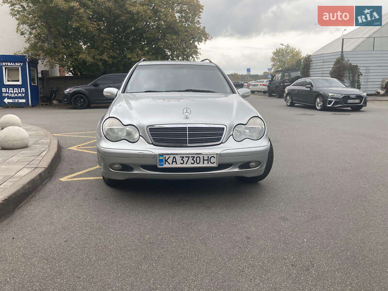 Универсал Mercedes-Benz C-Class 2003 в 