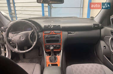 Універсал Mercedes-Benz C-Class 2003 в Києві