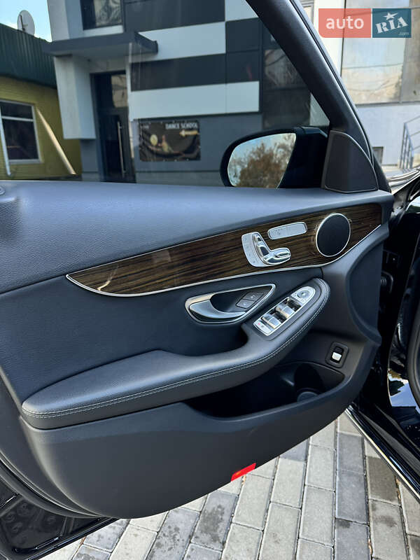 Седан Mercedes-Benz C-Class 2017 в Києві