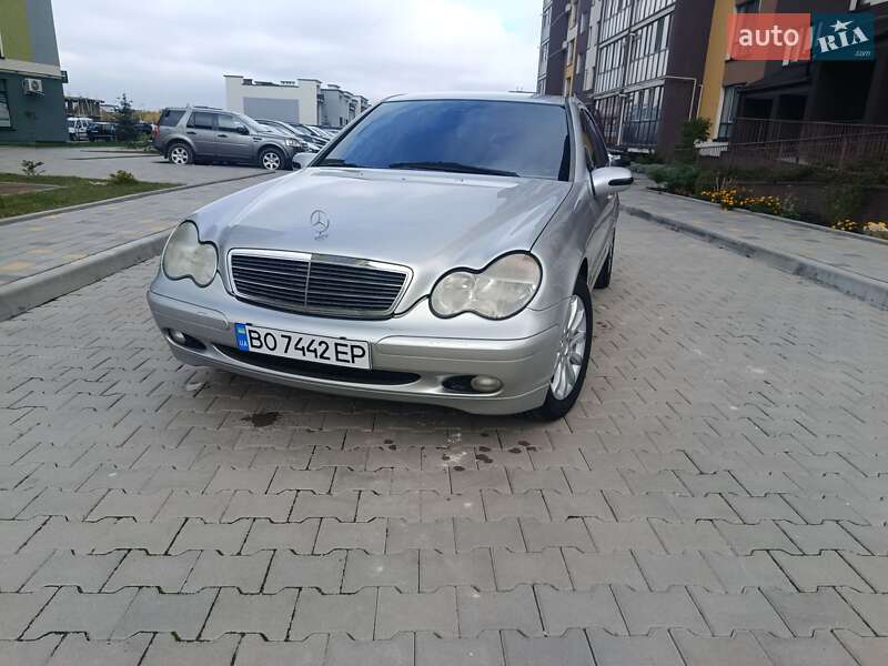 Седан Mercedes-Benz C-Class 2001 в Тернополе