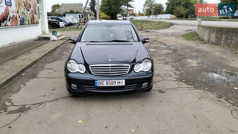 Седан Mercedes-Benz C-Class 2004 в Новій Одесі
