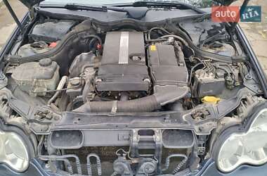 Седан Mercedes-Benz C-Class 2004 в 
