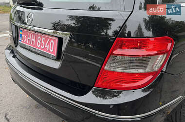 Универсал Mercedes-Benz C-Class 2009 в 