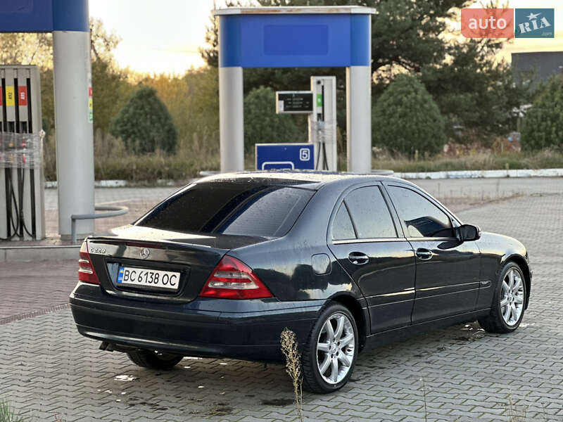 Седан Mercedes-Benz C-Class 2001 в Жовкве