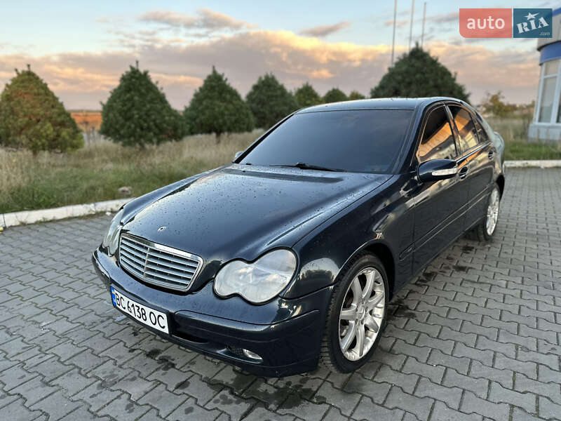 Седан Mercedes-Benz C-Class 2001 в Жовкве