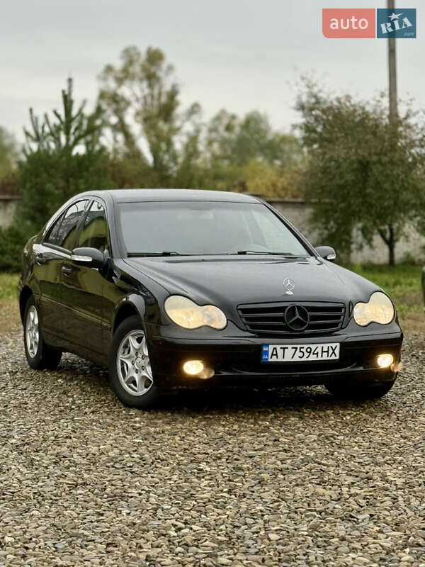 Седан Mercedes-Benz C-Class 2003 в Коломиї