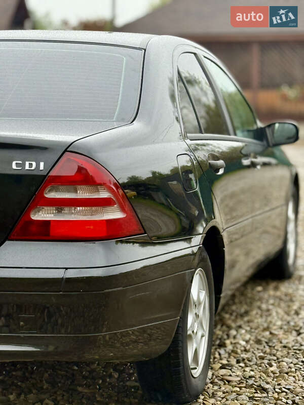 Седан Mercedes-Benz C-Class 2003 в Коломиї