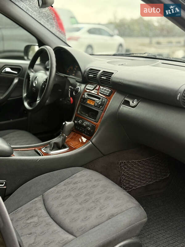 Седан Mercedes-Benz C-Class 2003 в Коломиї