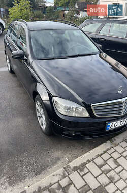 Універсал Mercedes-Benz C-Class 2009 в  фото 2 Універсал Mercedes-Benz C-Class 2009 в