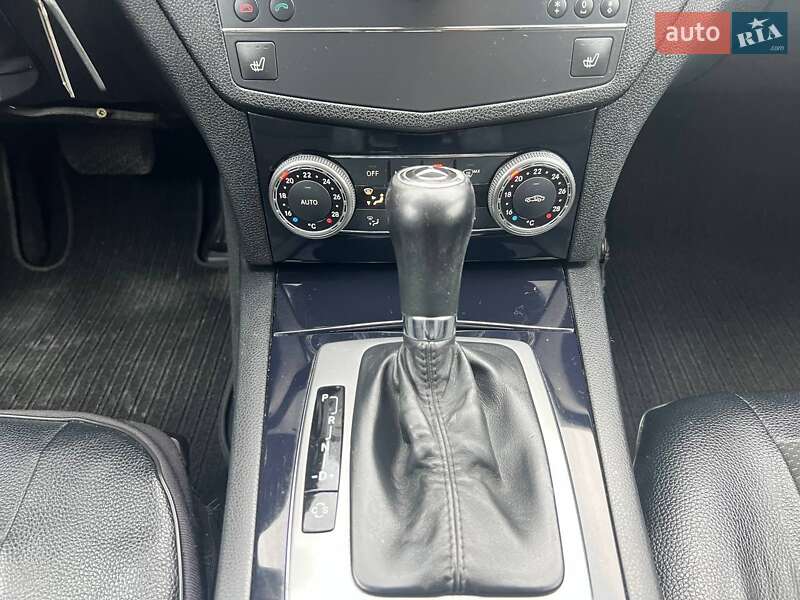 Седан Mercedes-Benz C-Class 2007 в Коломые