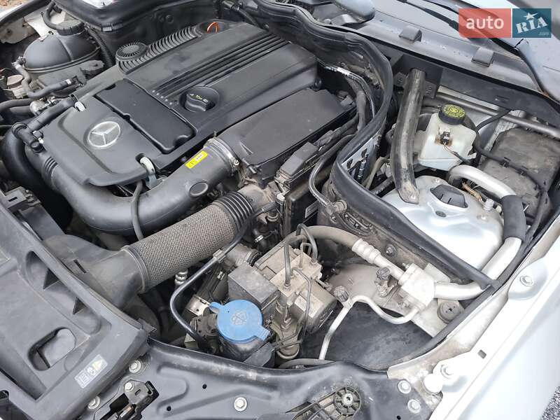 Седан Mercedes-Benz C-Class 2011 в Вінниці