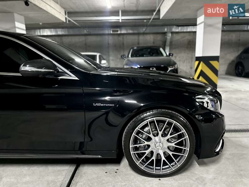 Седан Mercedes-Benz C-Class 2019 в Дніпрі