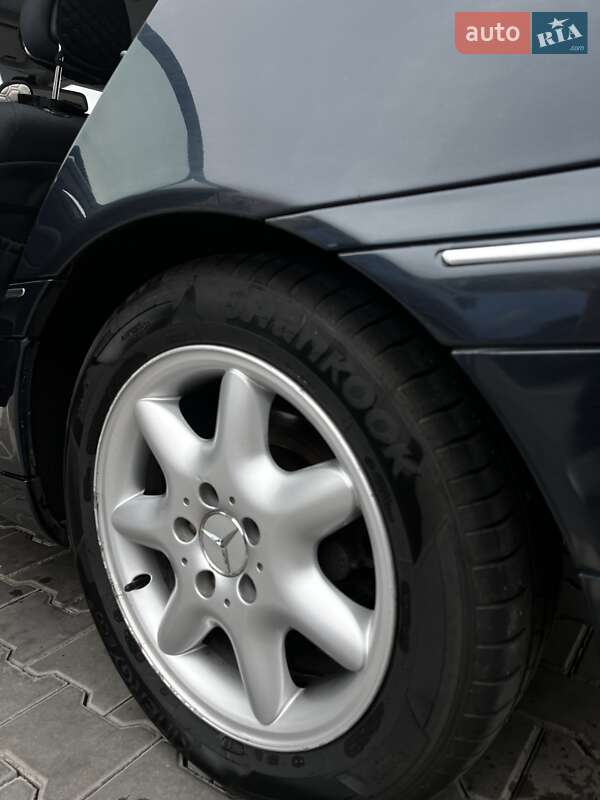 Седан Mercedes-Benz C-Class 2003 в Кривому Розі