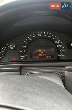 Седан Mercedes-Benz C-Class 2003 в 