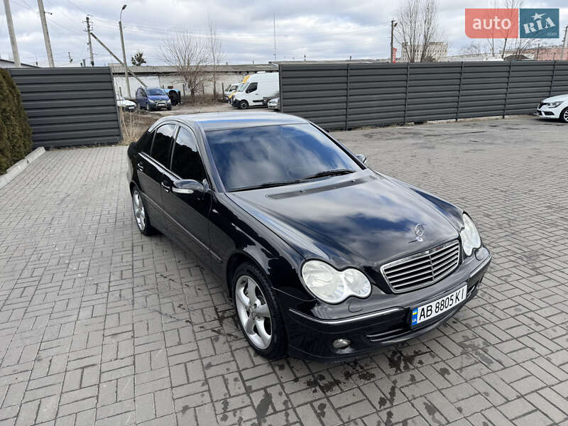 Седан Mercedes-Benz C-Class 2004 в Могилев-Подольске