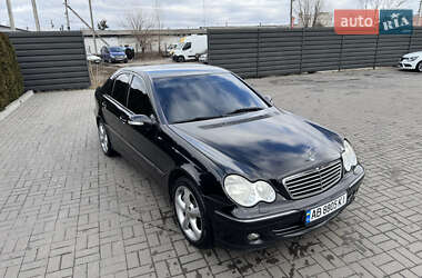 Седан Mercedes-Benz C-Class 2004 в 