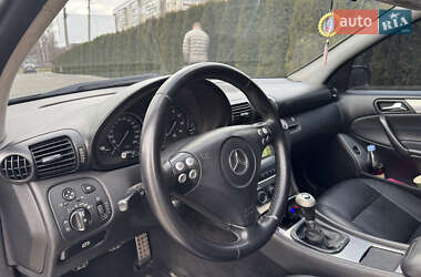 Седан Mercedes-Benz C-Class 2004 в 