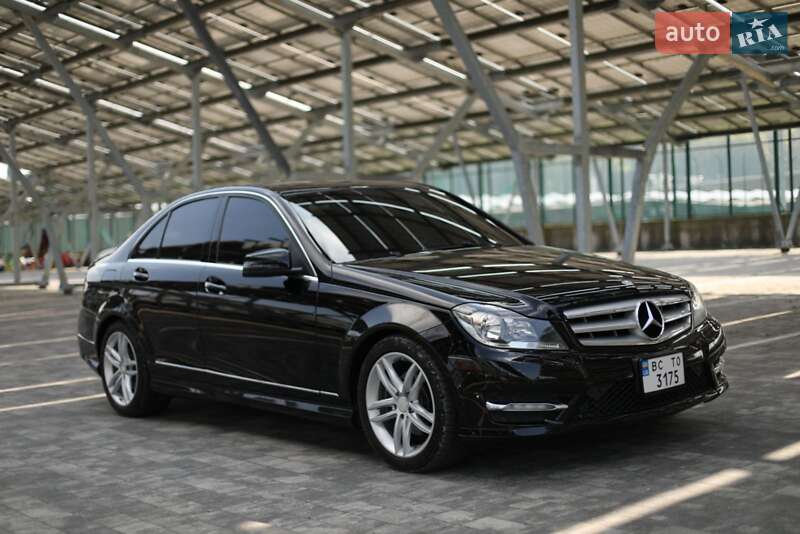 Седан Mercedes-Benz C-Class 2012 в Львове