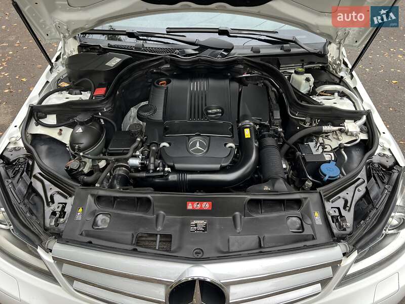 Седан Mercedes-Benz C-Class 2013 в Одесі