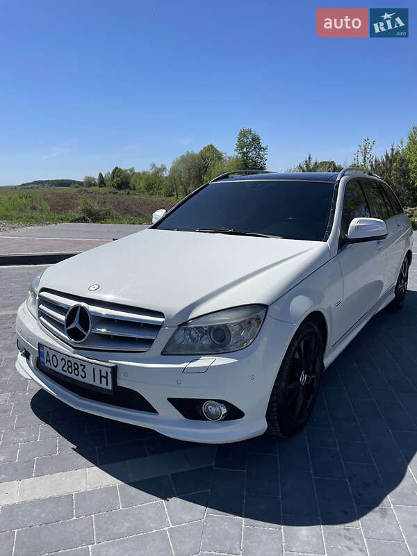 Универсал Mercedes-Benz C-Class 2008 в Мостиске