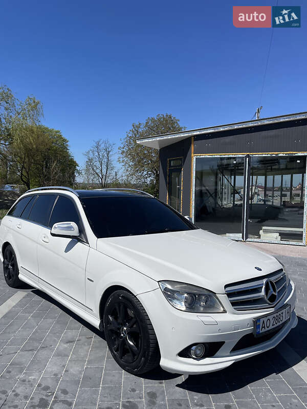Универсал Mercedes-Benz C-Class 2008 в Мостиске
