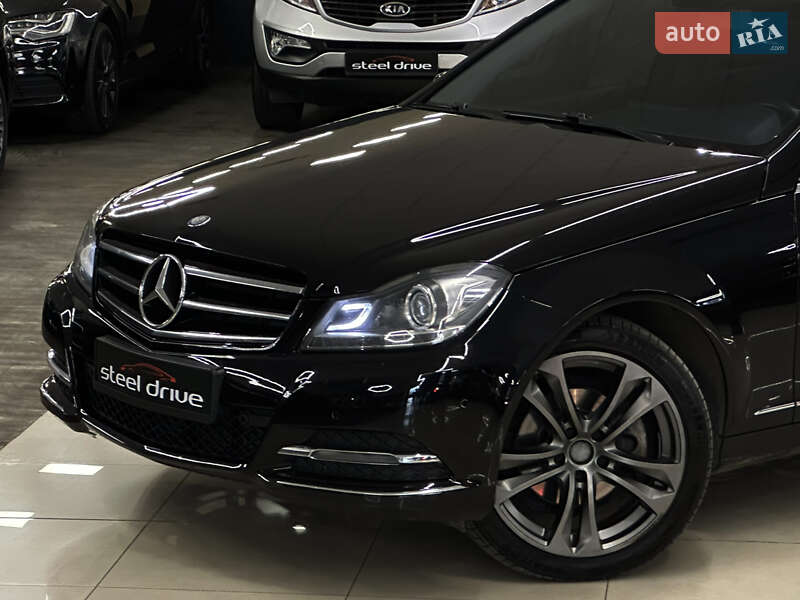 Седан Mercedes-Benz C-Class 2013 в Николаеве