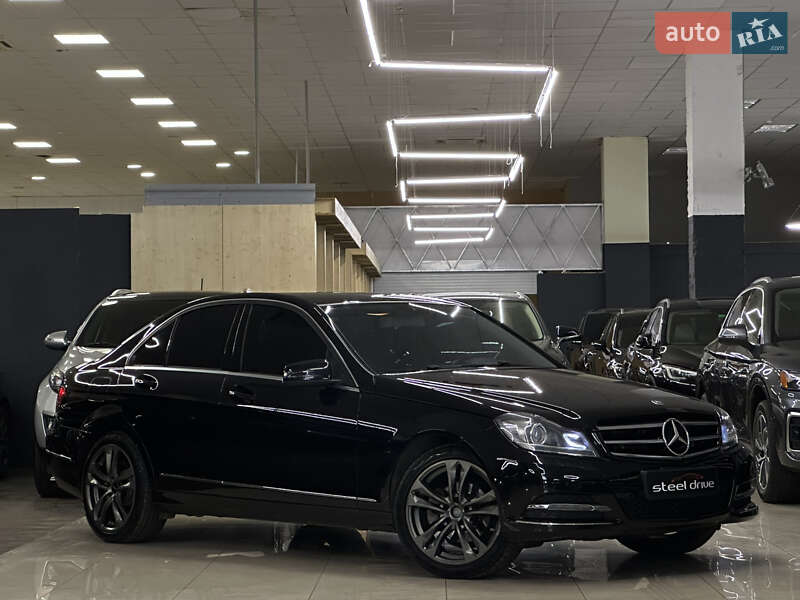 Седан Mercedes-Benz C-Class 2013 в 