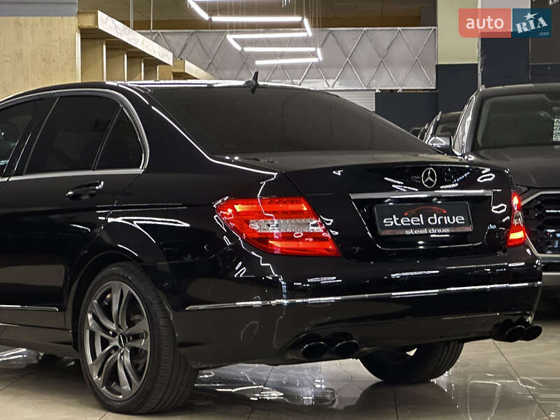 Седан Mercedes-Benz C-Class 2013 в Николаеве