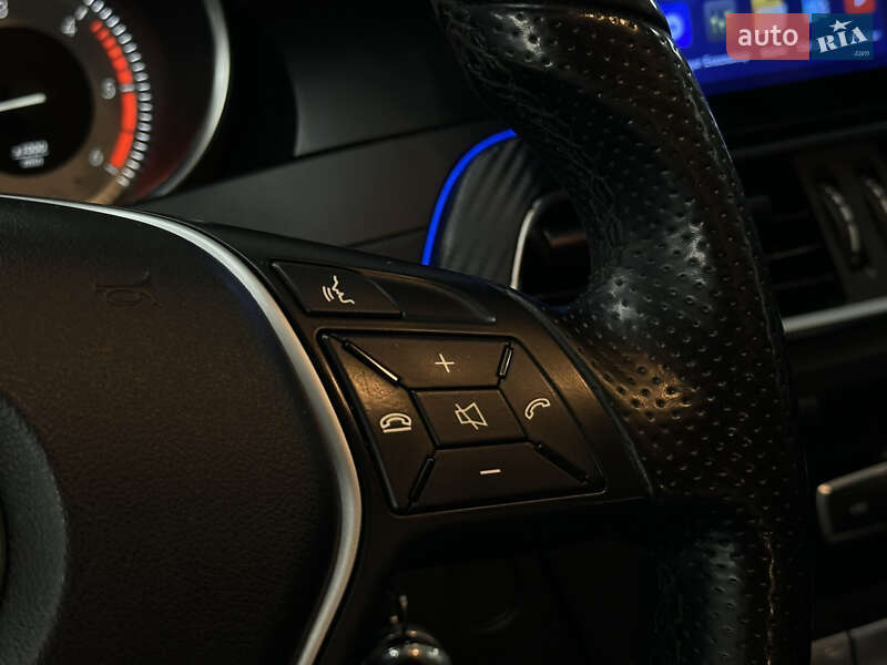 Седан Mercedes-Benz C-Class 2013 в Николаеве