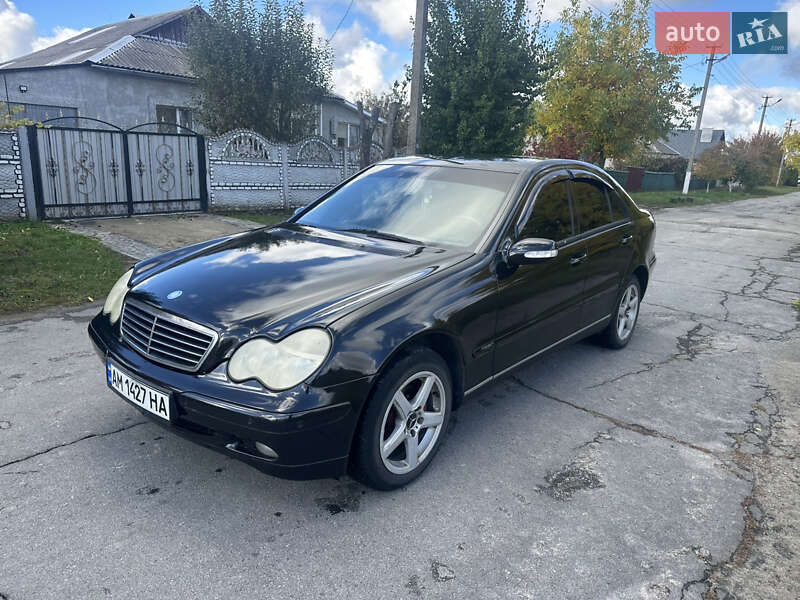 Mercedes-Benz C-Class 2003