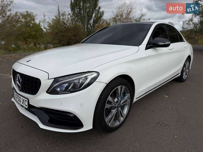 Седан Mercedes-Benz C-Class 2017 в Кривом Роге