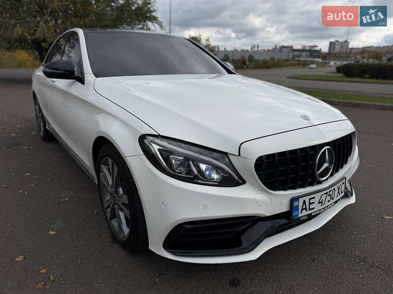 Седан Mercedes-Benz C-Class 2017 в Кривом Роге