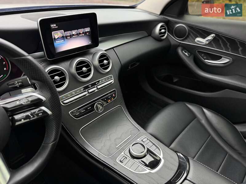 Седан Mercedes-Benz C-Class 2017 в Кривом Роге