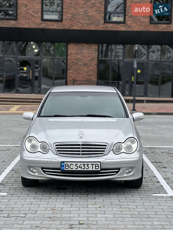 Седан Mercedes-Benz C-Class 2006 в Вінниці
