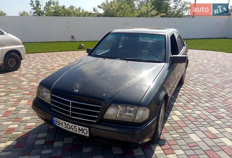 Mercedes-Benz C-Class 1993