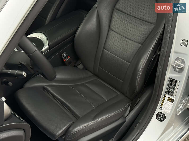 Седан Mercedes-Benz C-Class 2018 в Запорожье