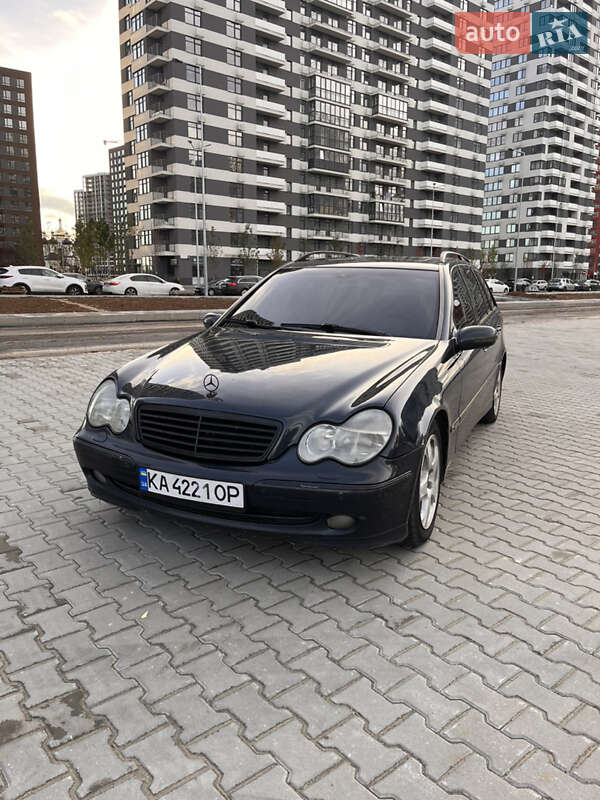 Универсал Mercedes-Benz C-Class 2001 в Киеве