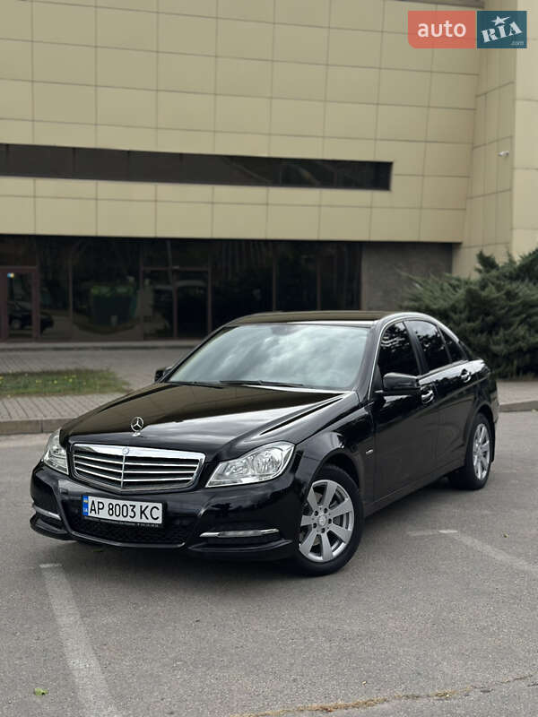 Седан Mercedes-Benz C-Class 2011 в Запоріжжі