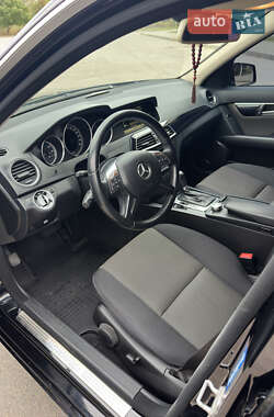 Седан Mercedes-Benz C-Class 2011 в 