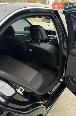 Седан Mercedes-Benz C-Class 2011 в 