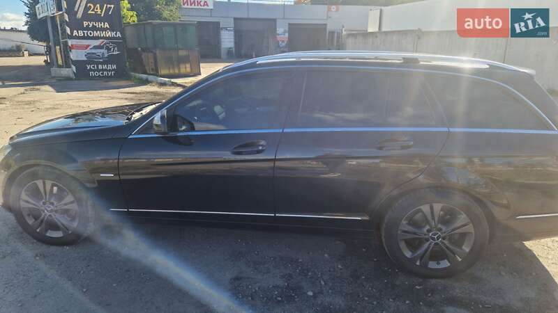 Універсал Mercedes-Benz C-Class 2008 в Києві фото 10 Універсал Mercedes-Benz C-Class 2008 в Києві