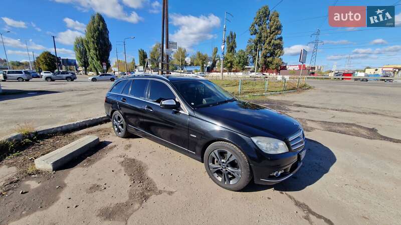 Універсал Mercedes-Benz C-Class 2008 в Києві фото 12 Універсал Mercedes-Benz C-Class 2008 в Києві