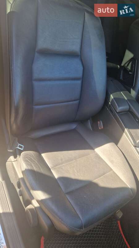 Універсал Mercedes-Benz C-Class 2008 в Києві фото 27 Універсал Mercedes-Benz C-Class 2008 в Києві