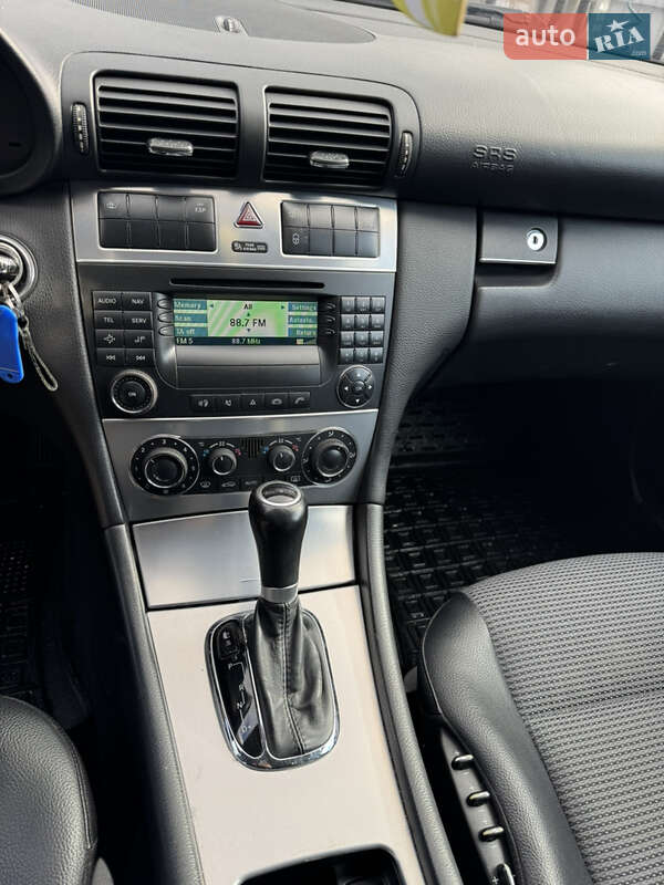 Универсал Mercedes-Benz C-Class 2007 в Луцке